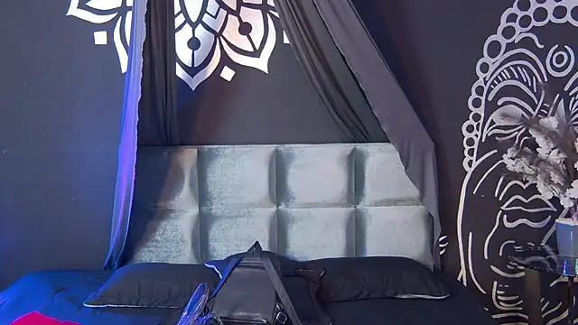 Maylu Fox online show from October 27, 11:58 am