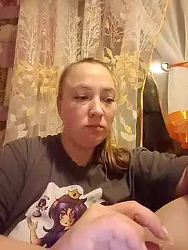 Kiss Eva online show from March 6, 8:27 pm