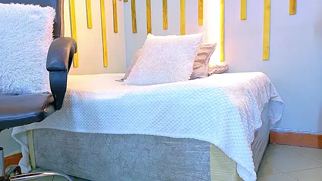 Angel saez online show from November 26, 10:49 am