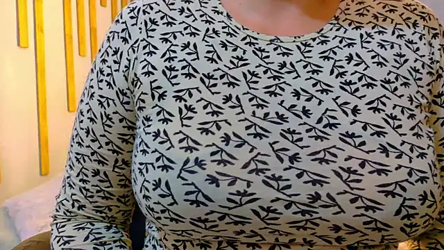 Angel saez online show from December 5, 10:57 am