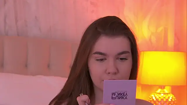 AshleyEvance online show from May 4, 6:31 am