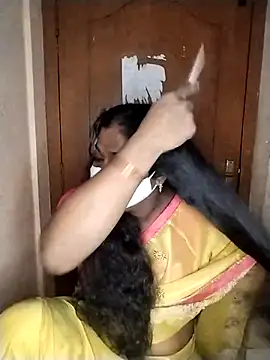 Snapshot of Megha_21 chatting on October 6, 10:07 pm Megha 21 online show from October 6, 10:07 pm