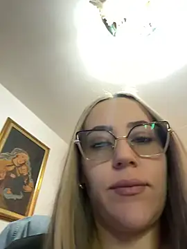 Snapshot of CurvyLust_x chatting on June 25, 1:04 pm CurvyLust x online show from June 25, 1:04 pm