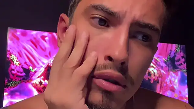 Snapshot of EduXavier26 chatting on February 5, 10:58 pm EduXavier26 online show from February 5, 10:58 pm