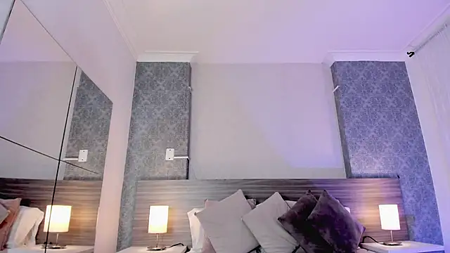 Snapshot of MiilaBlake chatting on November 13, 8:08 pm MiilaBlake online show from November 13, 8:08 pm