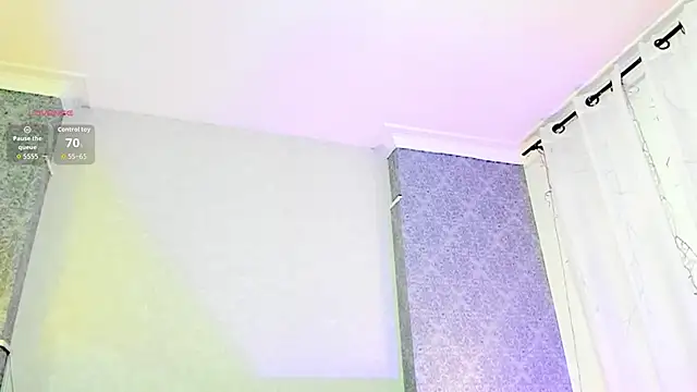 Snapshot of MiilaBlake chatting on November 30, 8:02 pm MiilaBlake online show from November 30, 8:02 pm