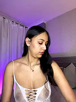 Snapshot of MiilaBlake chatting on December 13, 8:14 pm MiilaBlake online show from December 13, 8:14 pm