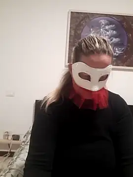 Snapshot of Trivia_magic chatting on December 16, 4:45 pm Trivia magic online show from December 16, 4:45 pm