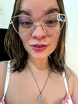 Snapshot of Pribaixinha chatting on September 13, 4:18 pm Pribaixinha online show from September 13, 4:18 pm
