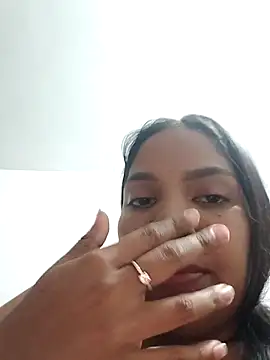 CloeeHills  online show from October 7, 12:52 am
