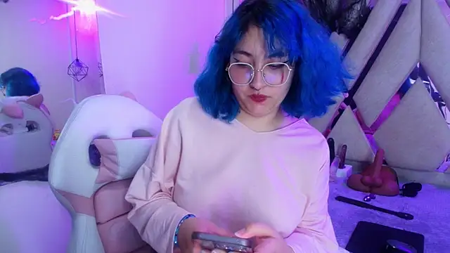 Lilith curvy online show from November 2, 8:00 pm