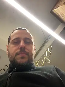 Snapshot of paleron34 chatting on March 24, 10:31 am paleron34 online show from March 24, 10:31 am