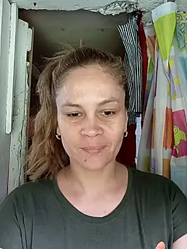 Snapshot of Chica_fuego chatting on October 12, 7:02 pm Chica fuego online show from October 12, 7:02 pm