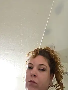 Snapshot of LacyLaurent chatting on May 31, 10:33 am LacyLaurent online show from May 31, 10:33 am