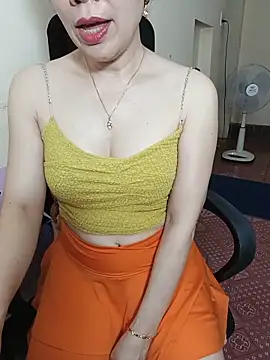 Snapshot of Moona_heny chatting on June 29, 10:15 am Moona heny online show from June 29, 10:15 am