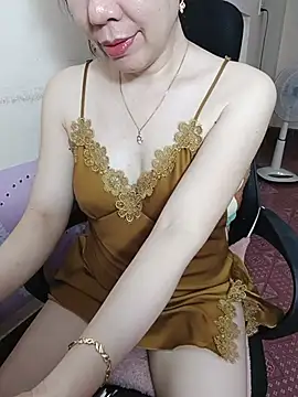 Snapshot of Moona_heny chatting on July 1, 12:40 pm Moona heny online show from July 1, 12:40 pm