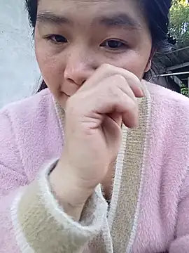 quynhkoolbae online show from May 14, 12:28 am