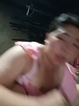 quynhkoolbae online show from May 21, 1:01 am