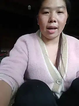 quynhkoolbae online show from June 18, 1:28 am