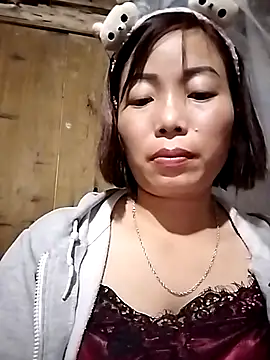 Annaacutee online show from November 6, 1:23 pm