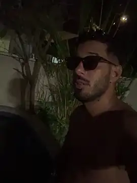 husbandandwifetobe online show from September 12, 6:30 pm