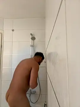 husbandandwifetobe online show from November 28, 1:03 pm