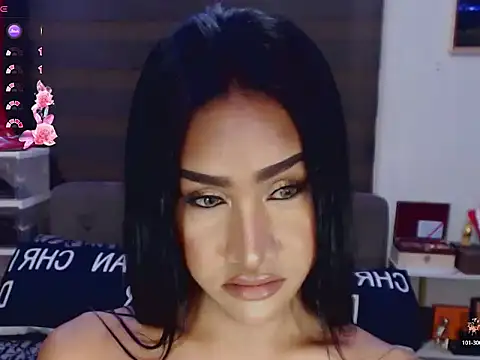 Snapshot of SeductiveVictoria chatting on May 15, 4:30 am SeductiveVictoria online show from May 15, 4:30 am