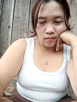 Snapshot of miumiu_00 chatting on October 17, 1:53 am miumiu 00 online show from October 17, 1:53 am