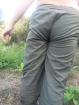 Snapshot of miumiu_00 chatting on October 19, 8:59 am miumiu 00 online show from October 19, 8:59 am