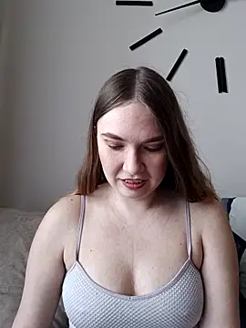 KisaVixen online show from March 3, 12:44 pm