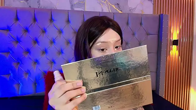 Suxan White  online show from January 14, 12:44 pm