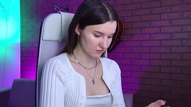 AgataWillis online show from December 19, 7:37 am