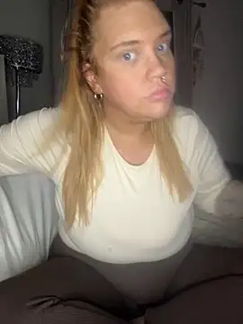 Snapshot of MysteriousMylaX chatting on November 13, 5:12 pm MysteriousMylaX online show from November 13, 5:12 pm