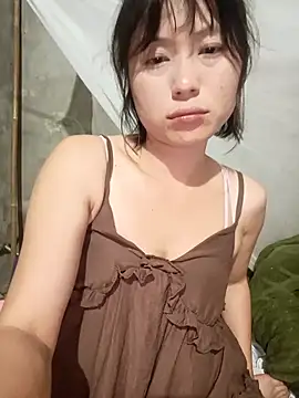 Snapshot of linda_bae00 chatting on May 14, 12:34 pm linda bae00 online show from May 14, 12:34 pm
