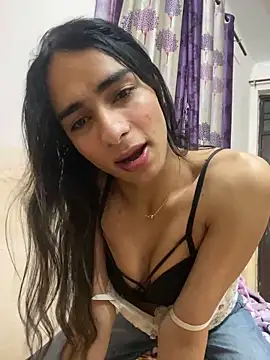 Snapshot of kaylee_demm chatting on February 5, 7:18 pm kaylee demm online show from February 5, 7:18 pm