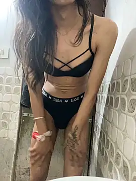 Snapshot of kaylee_demm chatting on February 18, 6:26 pm kaylee demm online show from February 18, 6:26 pm