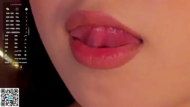 AlberthaEscue online show from November 26, 4:24 am