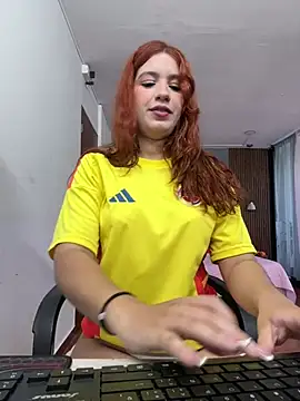 Snapshot of olivia_jass chatting on June 18, 12:20 pm olivia jass online show from June 18, 12:20 pm