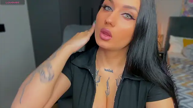 Snapshot of mygoddesshecate chatting on July 3, 8:15 pm mygoddesshecate online show from July 3, 8:15 pm