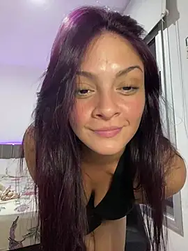 Snapshot of Danielaeliana chatting on July 28, 1:12 am Danielaeliana online show from July 28, 1:12 am