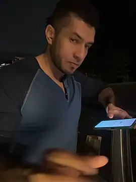 Snapshot of Sam_pablo21 chatting on November 13, 3:05 am Sam pablo21 online show from November 13, 3:05 am