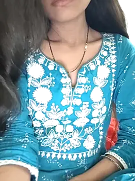 Komal0099 online show from December 15, 4:06 am