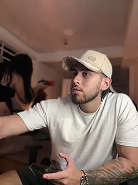 Tomas Olivia online show from December 17, 6:08 am