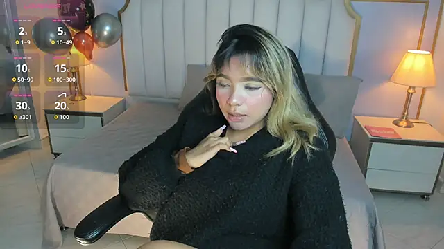 Emilly mell online show from December 2, 11:26 am