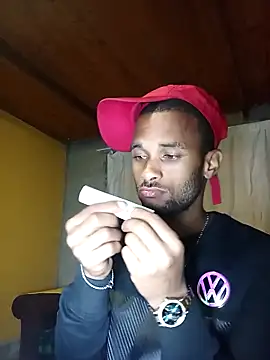 Snapshot of Big10387 chatting on November 2, 8:11 pm Big10387 online show from November 2, 8:11 pm