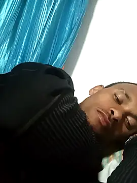 Snapshot of Big10387 chatting on November 14, 7:45 pm Big10387 online show from November 14, 7:45 pm