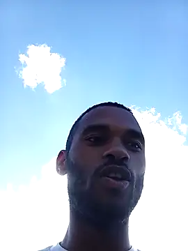 Snapshot of Big10387 chatting on March 21, 8:30 am Big10387 online show from March 21, 8:30 am