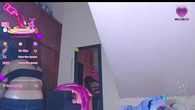 Snapshot of catalina_saenz19 chatting on October 22, 1:39 am catalina saenz19 online show from October 22, 1:39 am