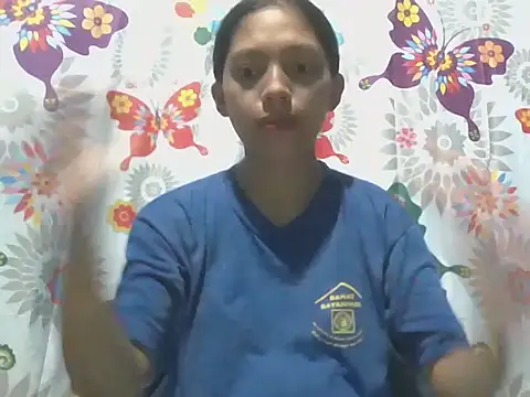 Snapshot of preggymom19 chatting on October 10, 11:26 pm preggymom19 online show from October 10, 11:26 pm