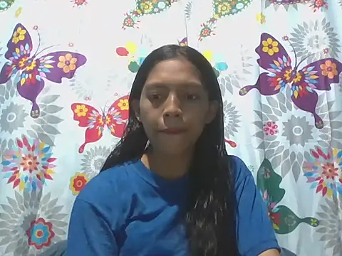 Snapshot of preggymom19 chatting on October 19, 2:56 am preggymom19 online show from October 19, 2:56 am